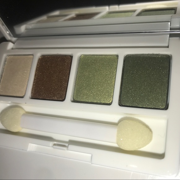 Clinique Eyeshadow Quad - Picture 3 of 6